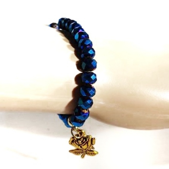 B925B071 Hand-made Blue Bracelet With Gold Rose Charm - Picture 4 of 8